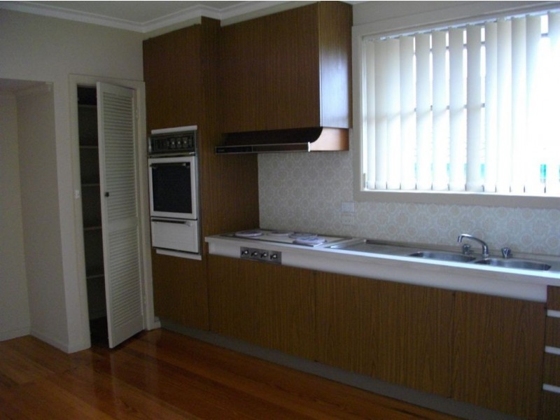 382 Blackburn Road, Glen Waverley VIC 3150
