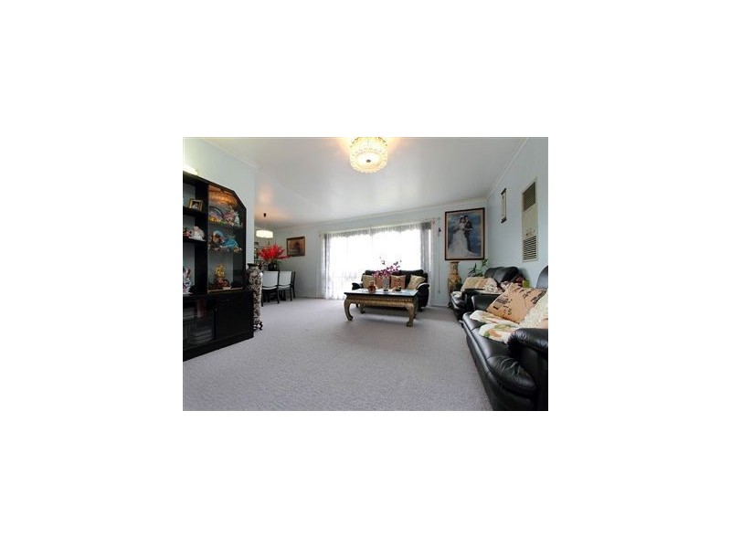 17 Lomond Drive, Glen Waverley VIC 3150