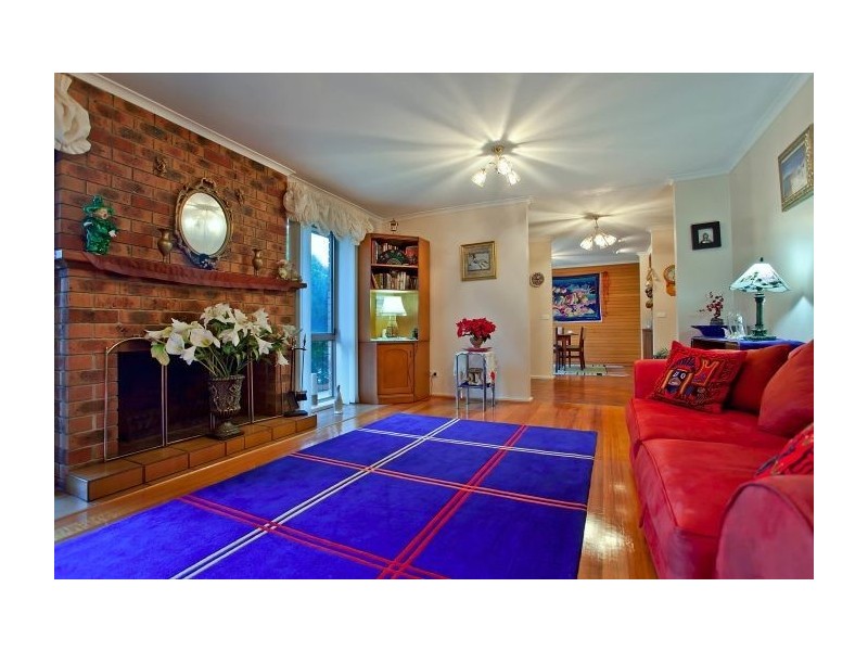 6 Beaumont Place, Wheelers Hill VIC 3150