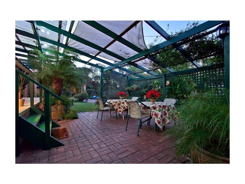 6 Beaumont Place, Wheelers Hill VIC 3150