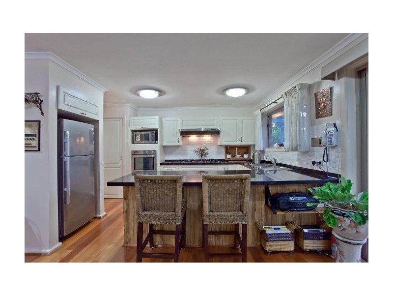 6 Beaumont Place, Wheelers Hill VIC 3150