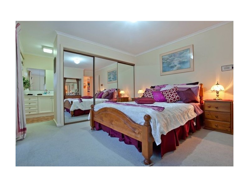 6 Beaumont Place, Wheelers Hill VIC 3150