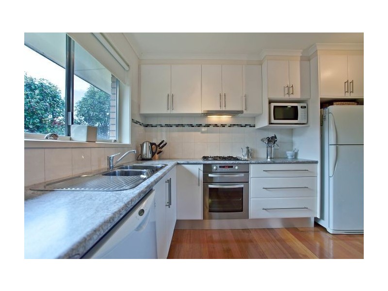 44 Tamarisk Avenue, Glen Waverley VIC 3150