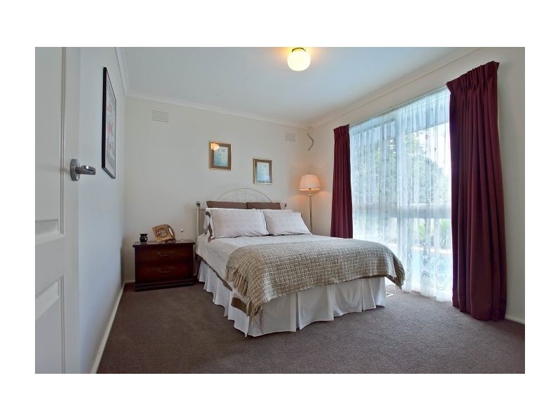 44 Tamarisk Avenue, Glen Waverley VIC 3150