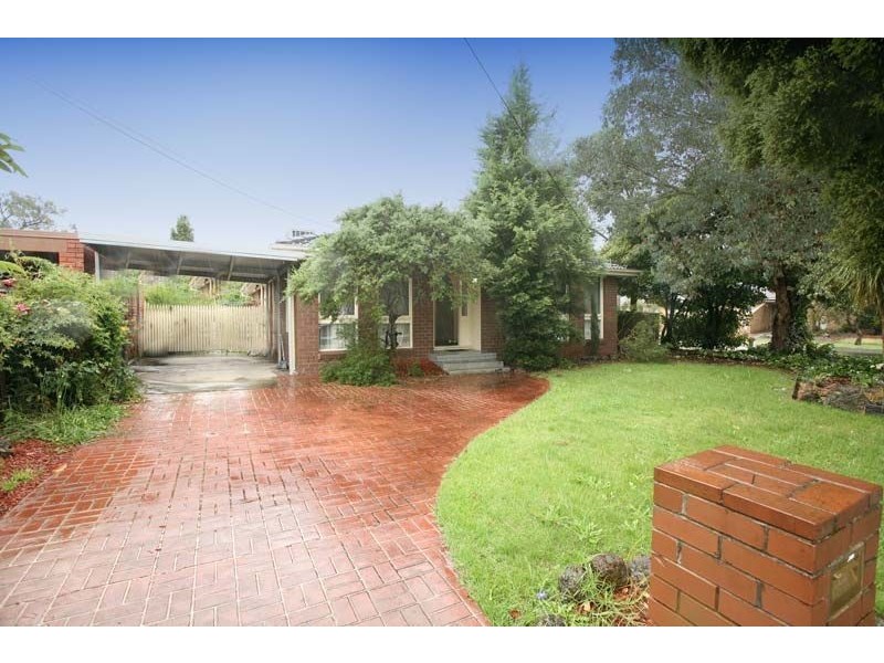 107 King Arthur Drive, Glen Waverley VIC 3150