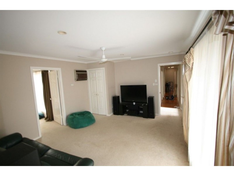 3a Anthony Drive, Mount Waverley VIC 3149