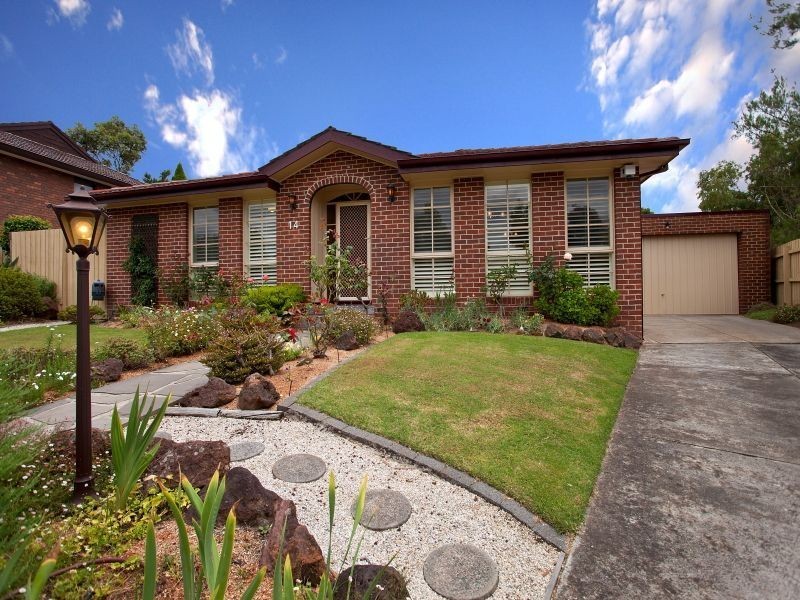 14 Pentland Court, Glen Waverley VIC 3150