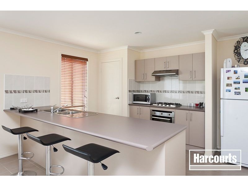 64 Ridgemont Drive, Berwick VIC 3806