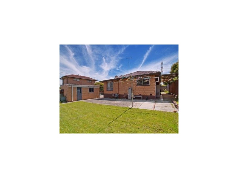 75 Mayfield Drive, Mount Waverley VIC 3149