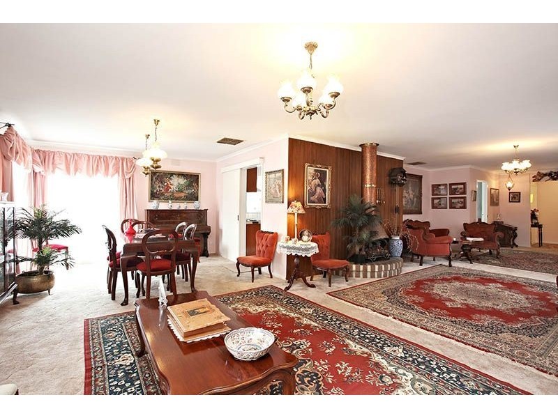 302 Hawthorn Road, Vermont South VIC 3133