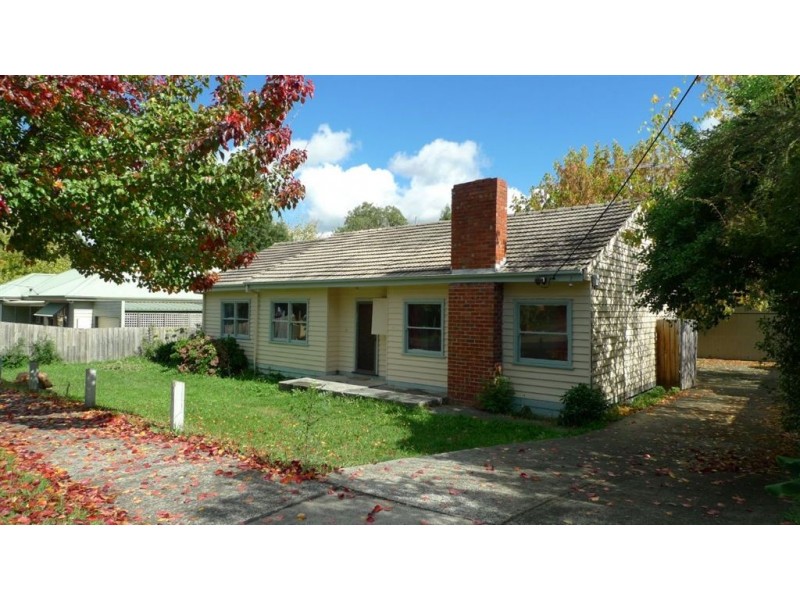 10 Kitchener Street, Box Hill South VIC 3128