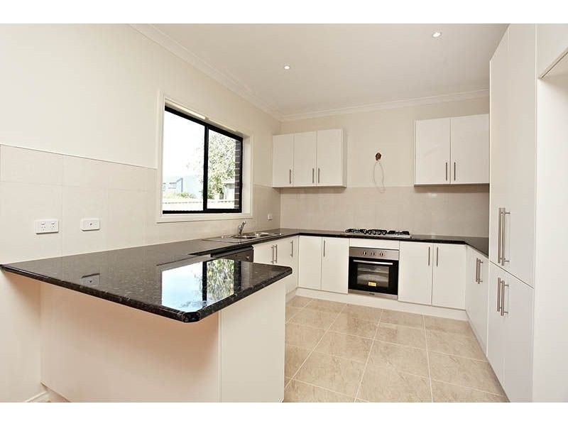 2/35 Wilma Avenue, Mulgrave VIC 3170