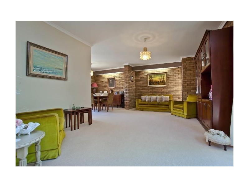 11 Westlands Road, Glen Waverley VIC 3150