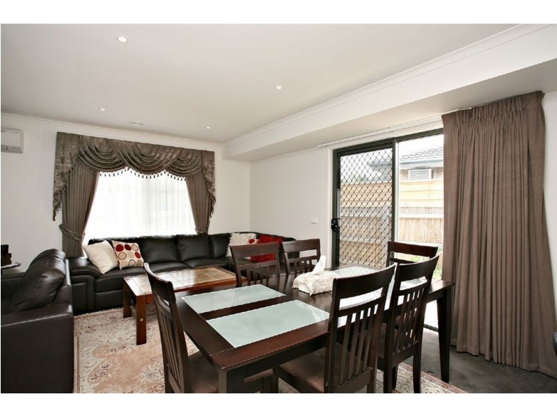 15 Blackwood Drive, Wheelers Hill VIC 3150