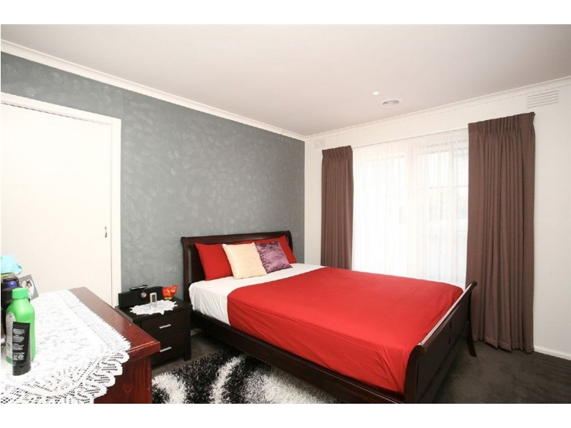 15 Blackwood Drive, Wheelers Hill VIC 3150