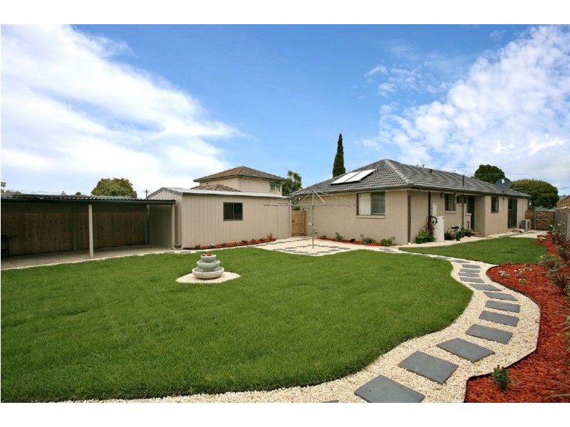 15 Blackwood Drive, Wheelers Hill VIC 3150