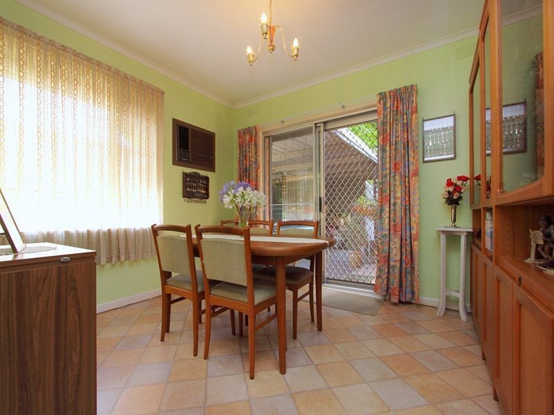 3 Packham Crescent, Glen Waverley VIC 3150