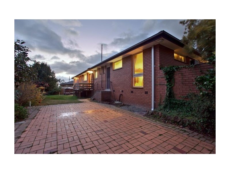 8 Timmins Court, Wheelers Hill VIC 3150