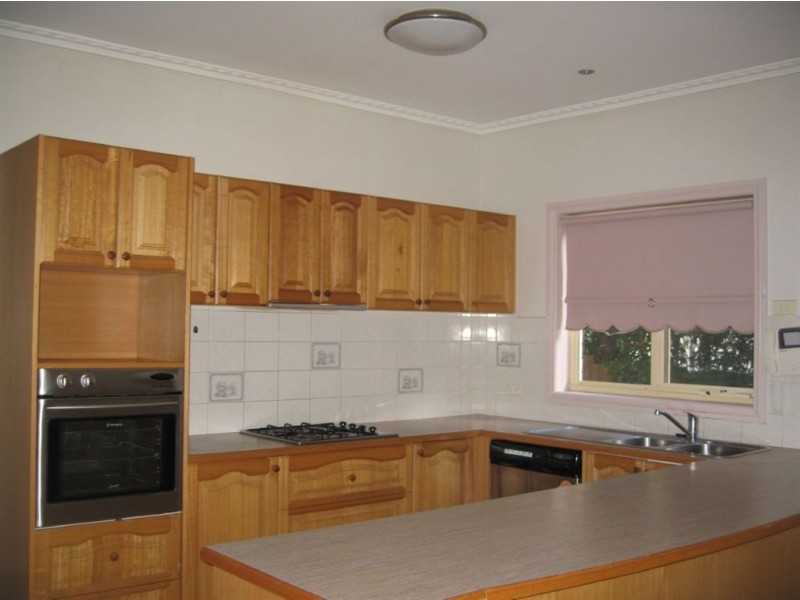 1/31 Ingleside Crescent, Glen Waverley VIC 3150