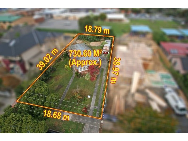 8 Beacon Street, Glen Waverley VIC 3150