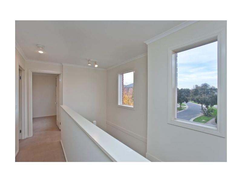 6/18 Tulloch Grove, Glen Waverley VIC 3150