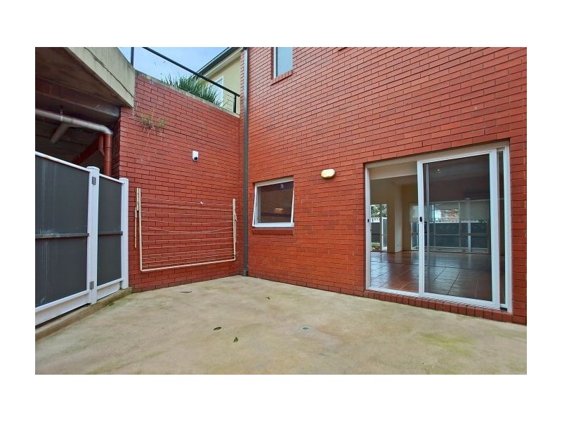 6/18 Tulloch Grove, Glen Waverley VIC 3150