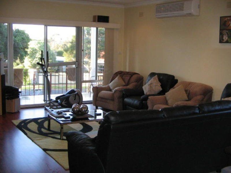 6 Clyden Court, Burwood East VIC 3151