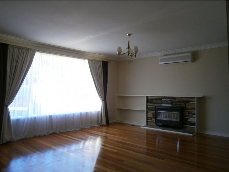 49 Folkestone Road, Glen Waverley VIC 3150