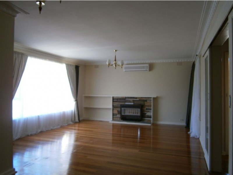 49 Folkestone Road, Glen Waverley VIC 3150