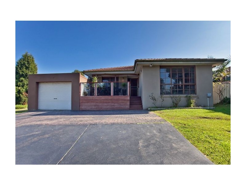 15 Brougham Square, Mulgrave VIC 3170