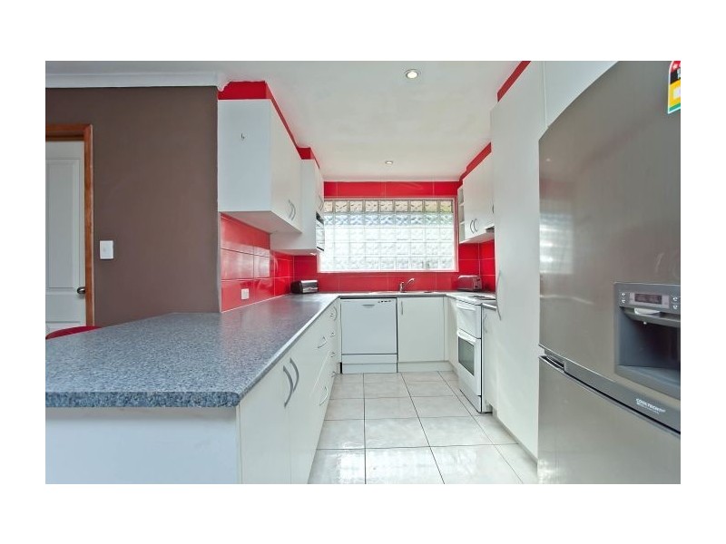 15 Brougham Square, Mulgrave VIC 3170