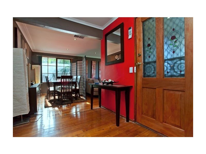 15 Brougham Square, Mulgrave VIC 3170