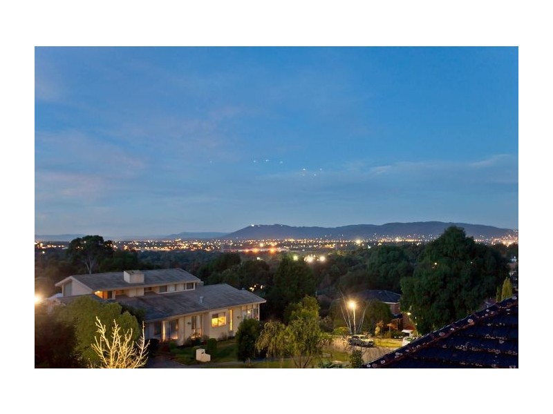 34 Clarke Court, Wheelers Hill VIC 3150