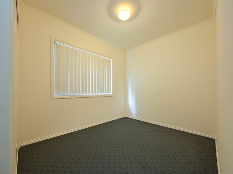 1/103 Army Road, Pakenham VIC 3810