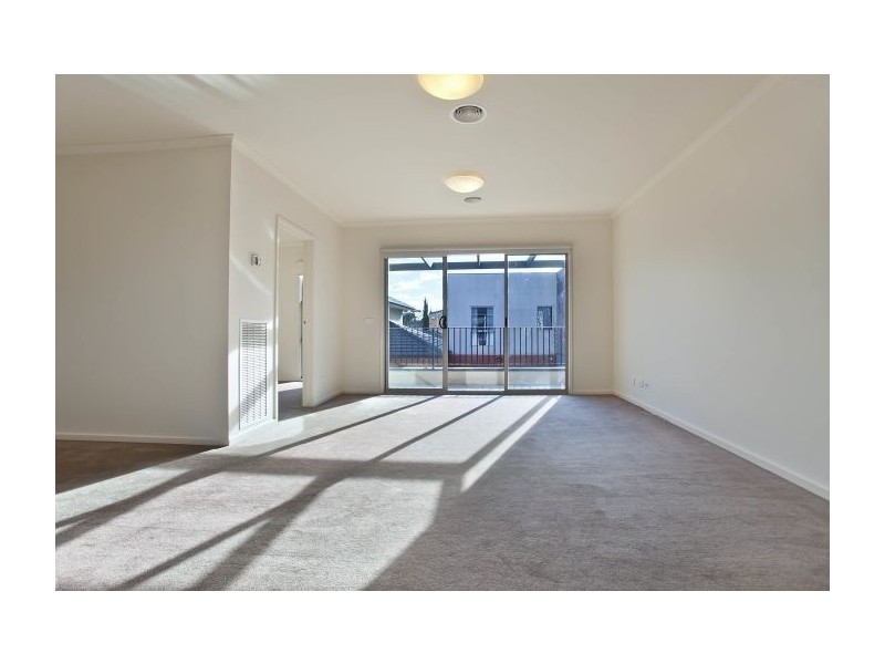 4/3 Keylana Boulevard, Mount Waverley VIC 3149