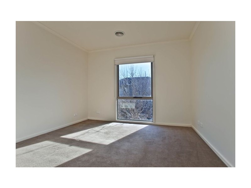 4/3 Keylana Boulevard, Mount Waverley VIC 3149