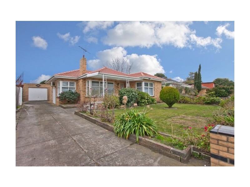 15 Merlyn Avenue, Clayton South VIC 3169