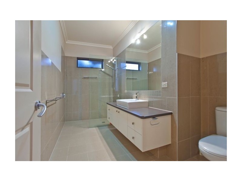 2/70 Hilton Street, Mount Waverley VIC 3149