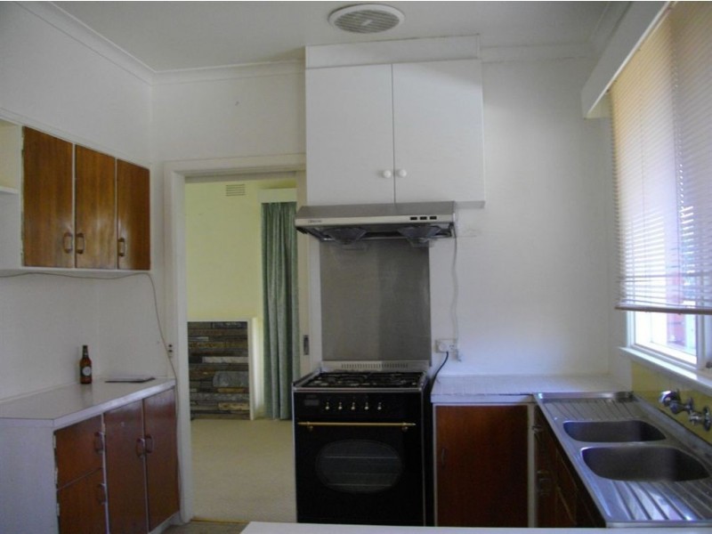 62 Husband Road, Forest Hill VIC 3131