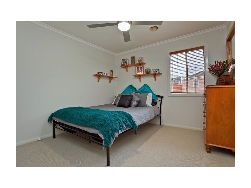 4 Tulloch Grove, Glen Waverley VIC 3150