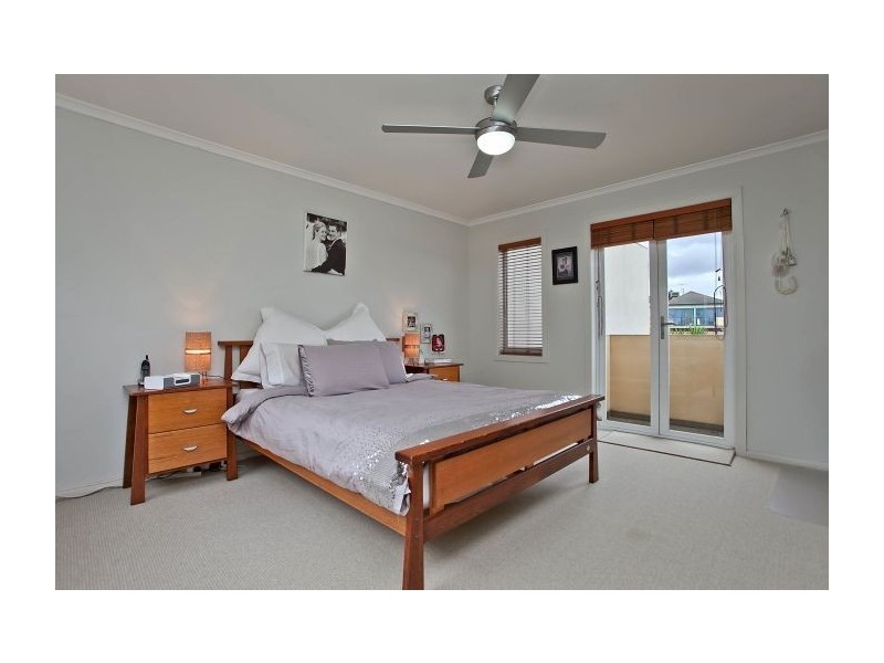 4 Tulloch Grove, Glen Waverley VIC 3150