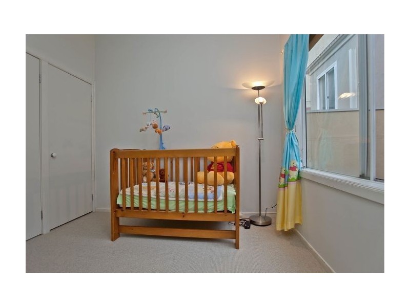 4 Tulloch Grove, Glen Waverley VIC 3150