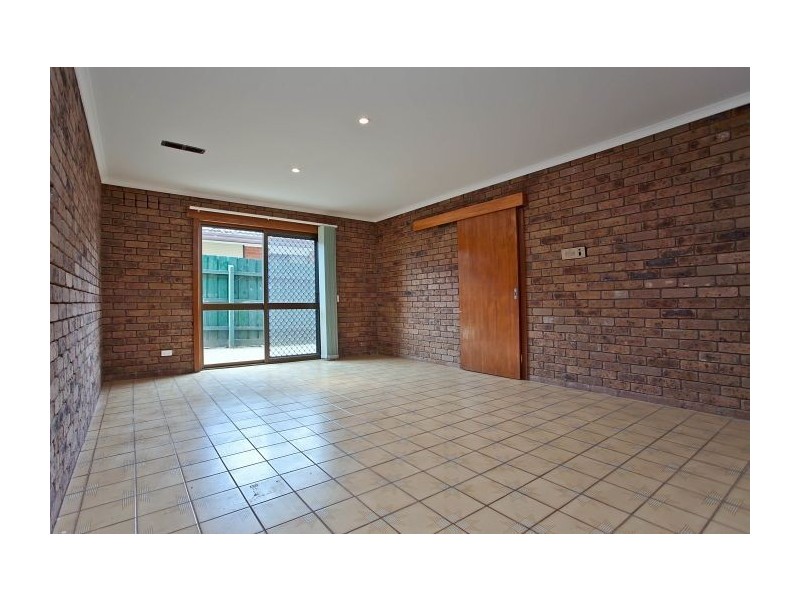48 Amblecote Crescent, Mulgrave VIC 3170