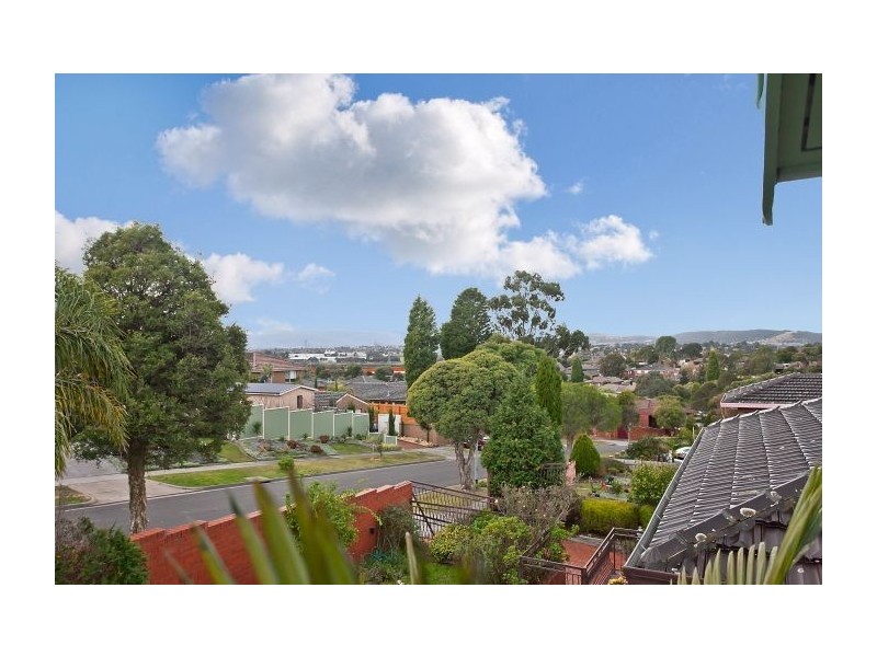 48 Amblecote Crescent, Mulgrave VIC 3170