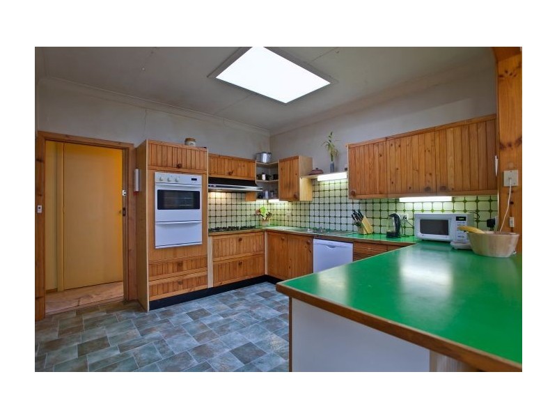 21 Lincoln Avenue, Glen Waverley VIC 3150