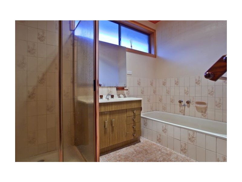 21 Lincoln Avenue, Glen Waverley VIC 3150