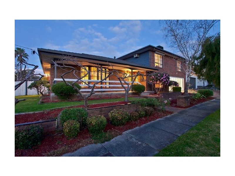 2 Heysham Drive, Wheelers Hill VIC 3150