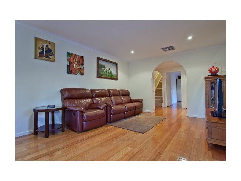 2 Heysham Drive, Wheelers Hill VIC 3150