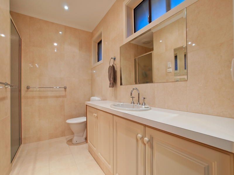 27 Remington Drive, Glen Waverley VIC 3150