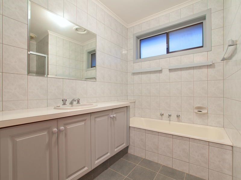 27 Remington Drive, Glen Waverley VIC 3150